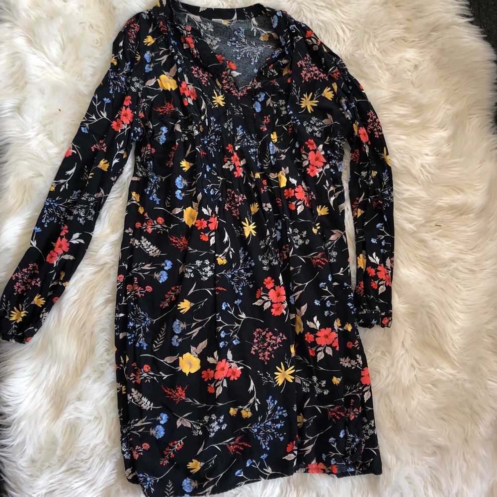 Old navy long sleeve black floral dress